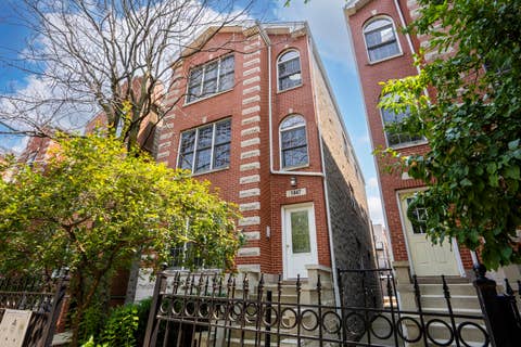 Photo of 1447 W Walton Street #2, Chicago, IL 60622 (MLS # 12672782)