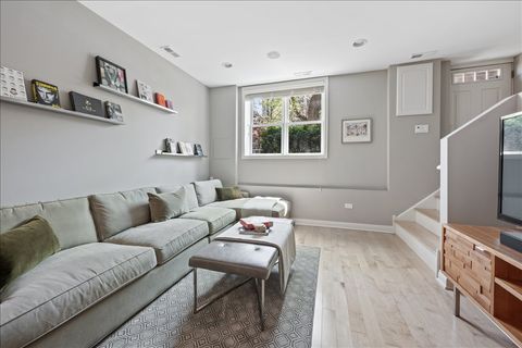 Tiny photo for 1332 W School Street, Chicago, IL 60657 (MLS # 12618433)