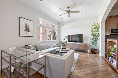 Tiny photo for 1332 W School Street, Chicago, IL 60657 (MLS # 12618433)