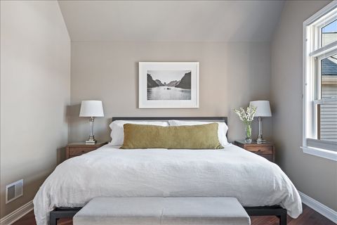 Tiny photo for 1332 W School Street, Chicago, IL 60657 (MLS # 12618433)