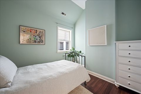 Tiny photo for 1332 W School Street, Chicago, IL 60657 (MLS # 12618433)
