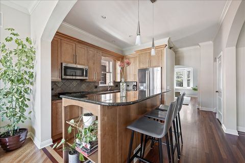 Tiny photo for 1332 W School Street, Chicago, IL 60657 (MLS # 12618433)