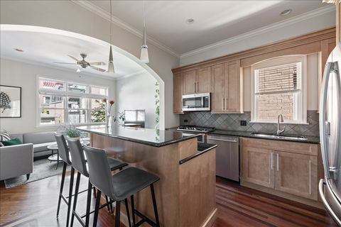 Tiny photo for 1332 W School Street, Chicago, IL 60657 (MLS # 12618433)