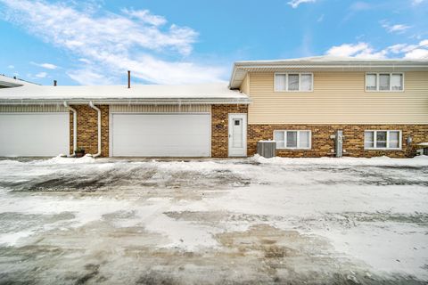 Tiny photo for 7332 W 155th Street, Orland Park, IL 60462 (MLS # 12529296)