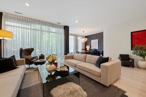 Tiny photo for 36 N Carpenter Street #2N, Chicago, IL 60607 (MLS # 12474382)