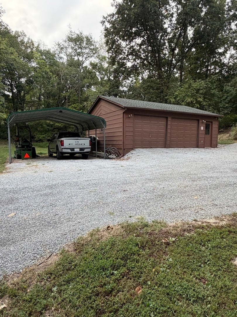 4083 Private Road 25