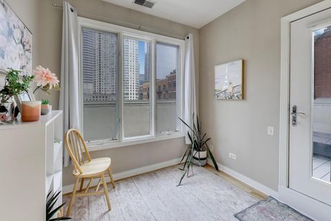 Tiny photo for 321 N Jefferson Street #401, Chicago, IL 60661 (MLS # 12565700)