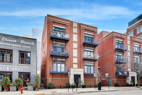 Photo of 321 N Jefferson Street #401, Chicago, IL 60661 (MLS # 12565700)