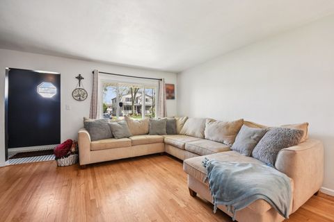 Tiny photo for 836 S Michigan Avenue, Villa Park, IL 60181 (MLS # 12617660)