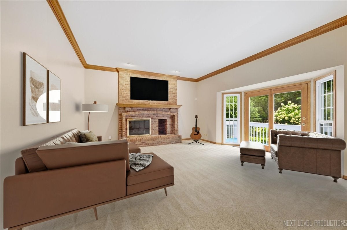 1002 Thoroughbred Circle
