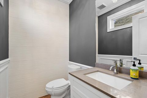 Tiny photo for 1700 N Harding Avenue, Chicago, IL 60647 (MLS # 12617076)