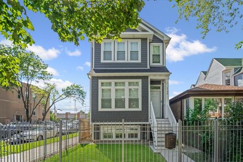 Tiny photo for 1700 N Harding Avenue, Chicago, IL 60647 (MLS # 12617076)