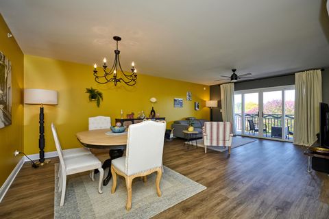 Tiny photo for 740 Creekside Drive #510, Mount Prospect, IL 60056 (MLS # 12548228)