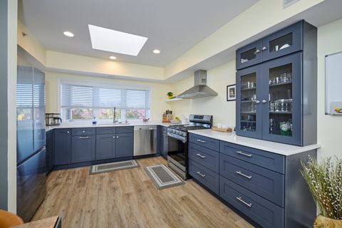 Tiny photo for 740 Creekside Drive #510, Mount Prospect, IL 60056 (MLS # 12548228)