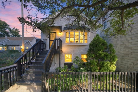 Photo of 2813 S Shields Avenue, Chicago, IL 60616 (MLS # 12771897)