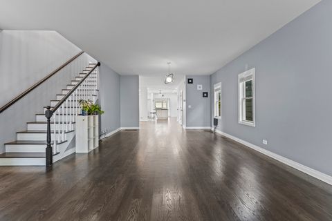 Tiny photo for 4602 N Kelso Avenue, Chicago, IL 60630 (MLS # 12521314)