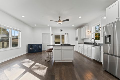 Tiny photo for 4602 N Kelso Avenue, Chicago, IL 60630 (MLS # 12521314)