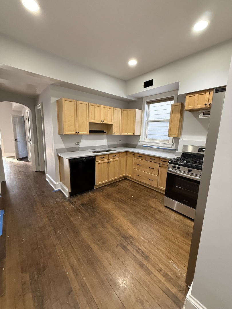 3252 W Crystal Street 2