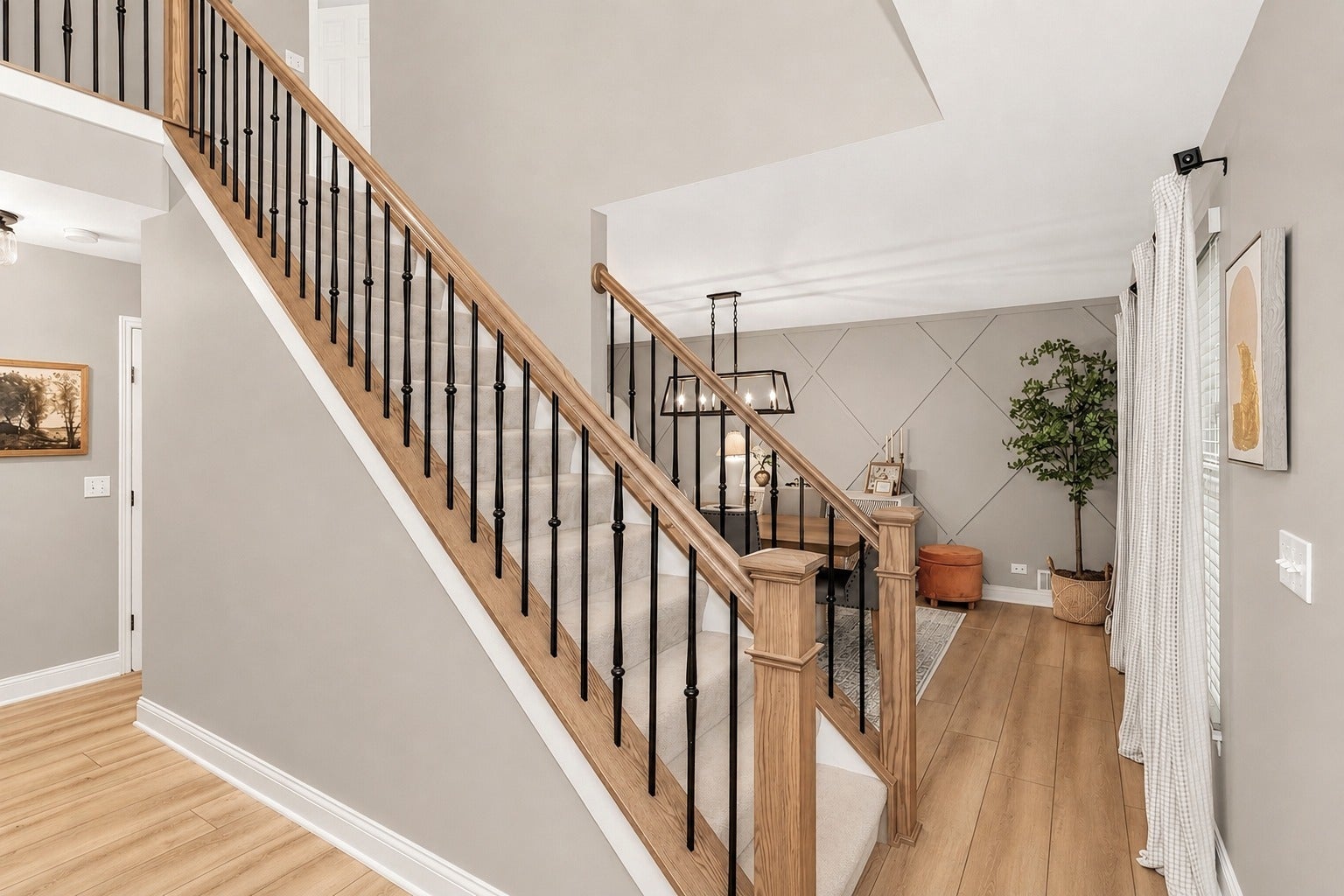 1537 LAUREL OAKS Drive