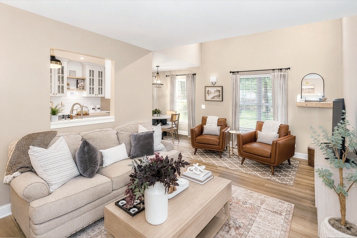 1537 LAUREL OAKS Drive