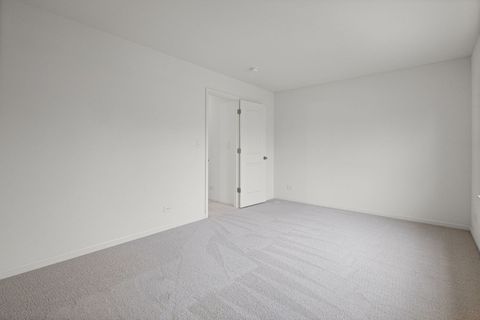 Tiny photo for 1504 Hearthstone Lane, North Aurora, IL 60542 (MLS # 12580124)