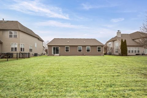 Tiny photo for 1504 Hearthstone Lane, North Aurora, IL 60542 (MLS # 12580124)