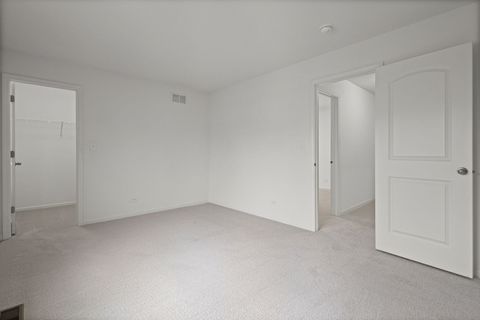 Tiny photo for 1504 Hearthstone Lane, North Aurora, IL 60542 (MLS # 12580124)