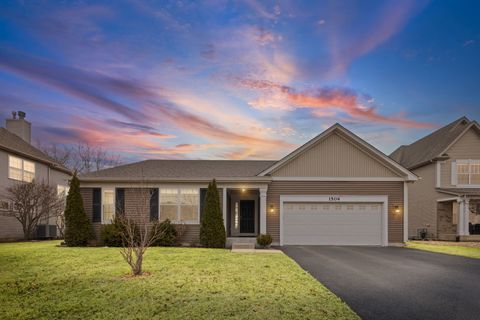 Tiny photo for 1504 Hearthstone Lane, North Aurora, IL 60542 (MLS # 12580124)