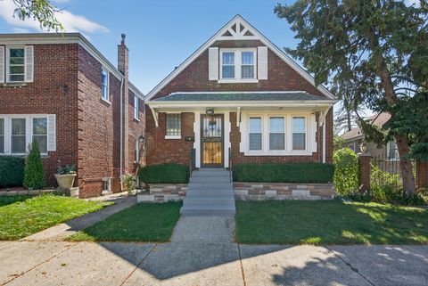 Tiny photo for 3909 W 60th Place, Chicago, IL 60629 (MLS # 12475189)