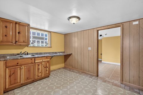 Tiny photo for 3909 W 60th Place, Chicago, IL 60629 (MLS # 12475189)