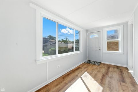 Tiny photo for 1024 Ferdinand Avenue, Forest Park, IL 60130 (MLS # 12479541)