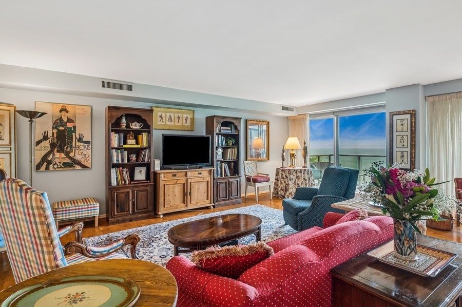 1616 Sheridan Road 3E