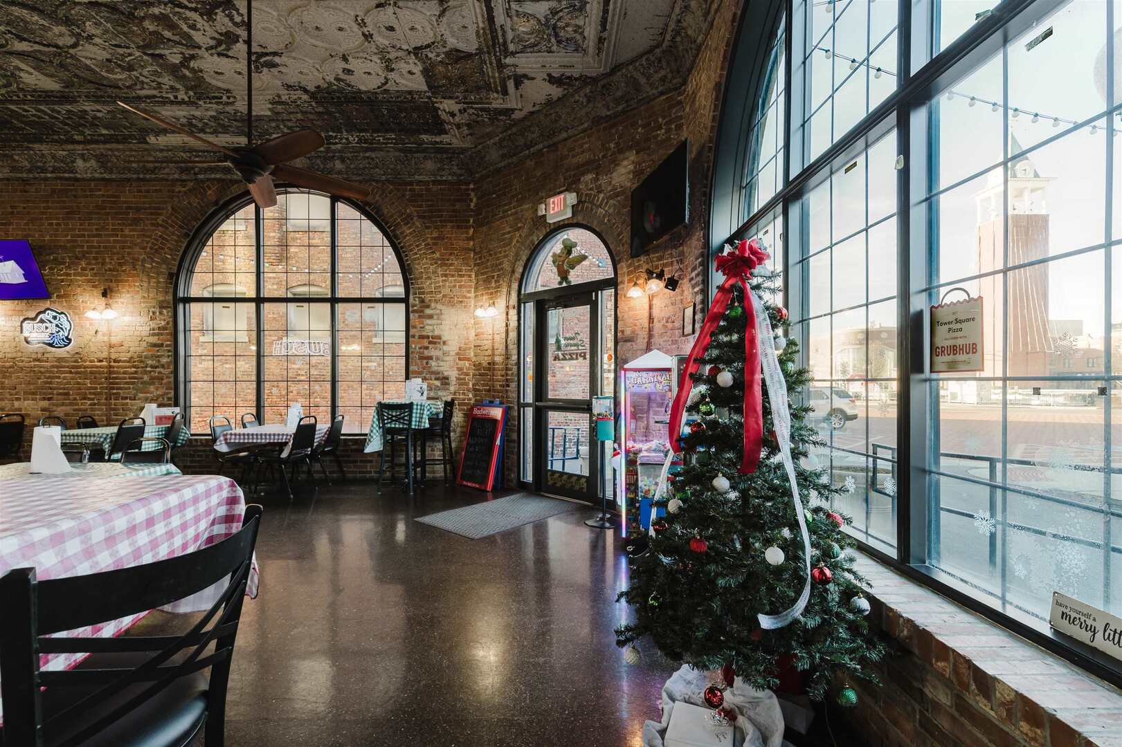 1207 Tower Square