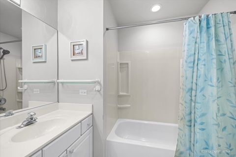 Tiny photo for 680 Chandler Avenue, Geneva, IL 60134 (MLS # 12482806)