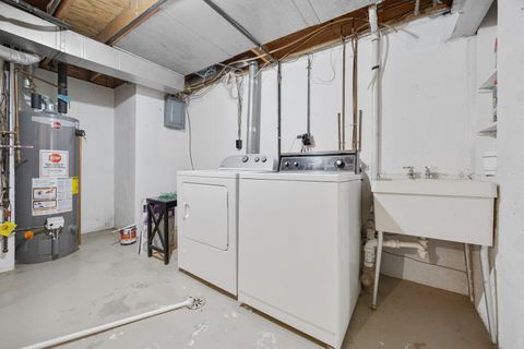 Tiny photo for 142 Aberdeen Court, Geneva, IL 60134 (MLS # 12561187)