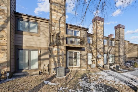 Tiny photo for 142 Aberdeen Court, Geneva, IL 60134 (MLS # 12561187)