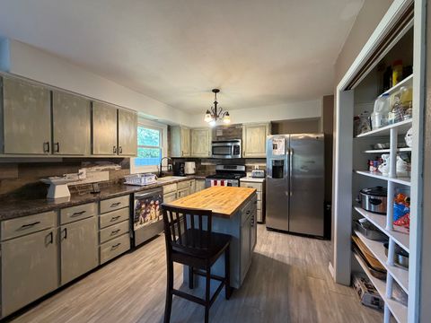 Tiny photo for 2041 Winchester Drive, Freeport, IL 61032 (MLS # 12500127)