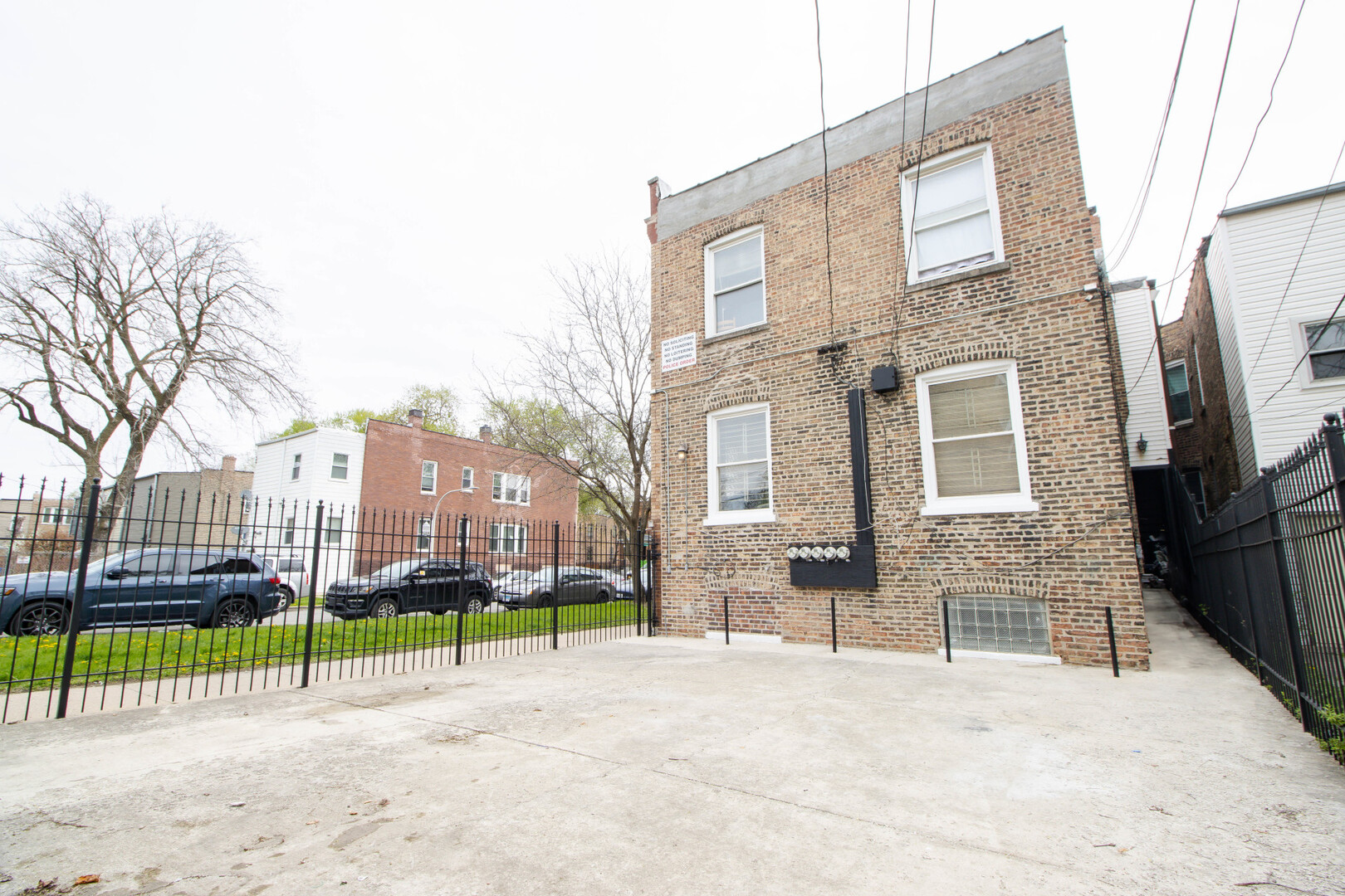 3345 W HURON Street
