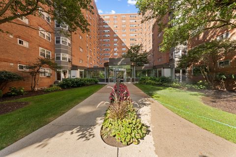 Photo of 4960 N MARINE Drive #117, Chicago, IL 60640 (MLS # 12476189)