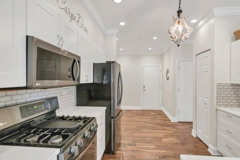 Tiny photo for 730 Stuarts Drive #730, St. Charles, IL 60174 (MLS # 12473444)