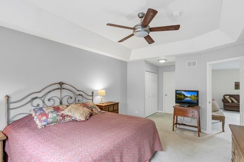 Tiny photo for 730 Stuarts Drive #730, St. Charles, IL 60174 (MLS # 12473444)
