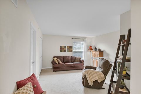 Tiny photo for 730 Stuarts Drive #730, St. Charles, IL 60174 (MLS # 12473444)