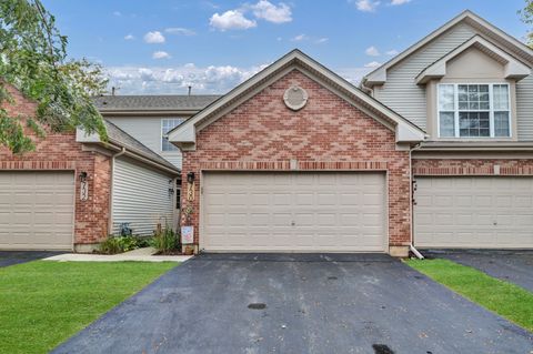 Photo of 730 Stuarts Drive #730, St. Charles, IL 60174 (MLS # 12473444) Photo of 730 Stuarts Drive #730, St. Charles, IL 60174 (MLS # 12473444)