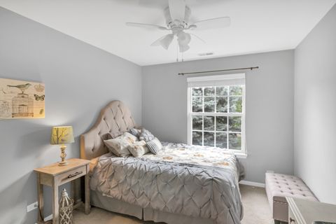 Tiny photo for 730 Stuarts Drive #730, St. Charles, IL 60174 (MLS # 12473444)
