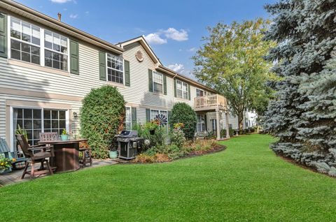 Tiny photo for 730 Stuarts Drive #730, St. Charles, IL 60174 (MLS # 12473444)