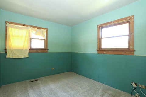Tiny photo for 2055 Shepard Road, Hoffman Estates, IL 60169 (MLS # 12727142)