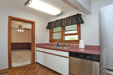 Tiny photo for 2055 Shepard Road, Hoffman Estates, IL 60169 (MLS # 12727142)