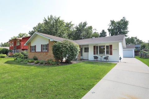 Photo of 2055 Shepard Road, Hoffman Estates, IL 60169 (MLS # 12727142)