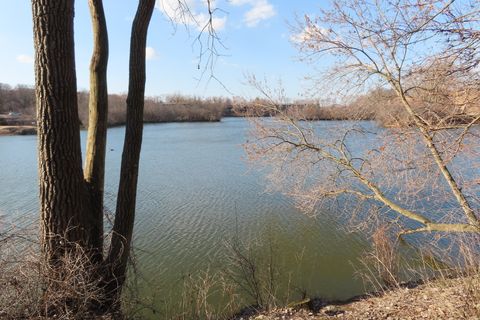 Tiny photo for 5543 E Lake Drive #A, Lisle, IL 60532 (MLS # 12587800)