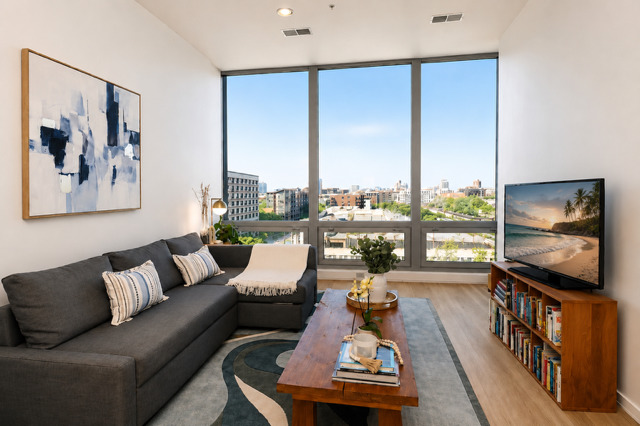 500 W SUPERIOR Street 604